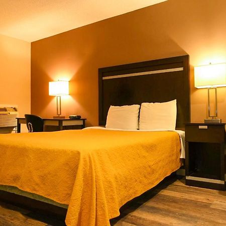 Rensselaer Capital Inn And Suites المظهر الخارجي الصورة