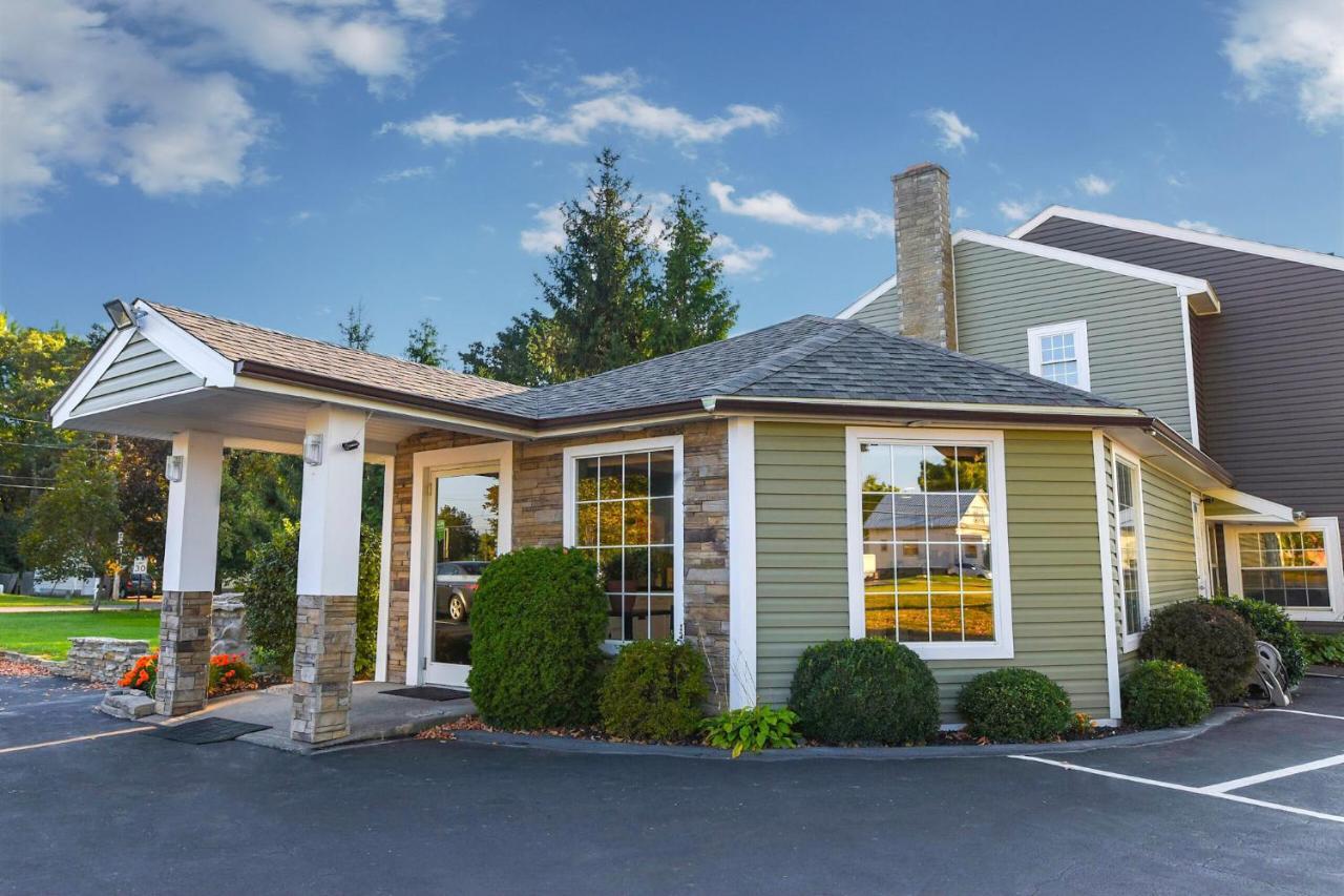 Rensselaer Capital Inn And Suites المظهر الخارجي الصورة