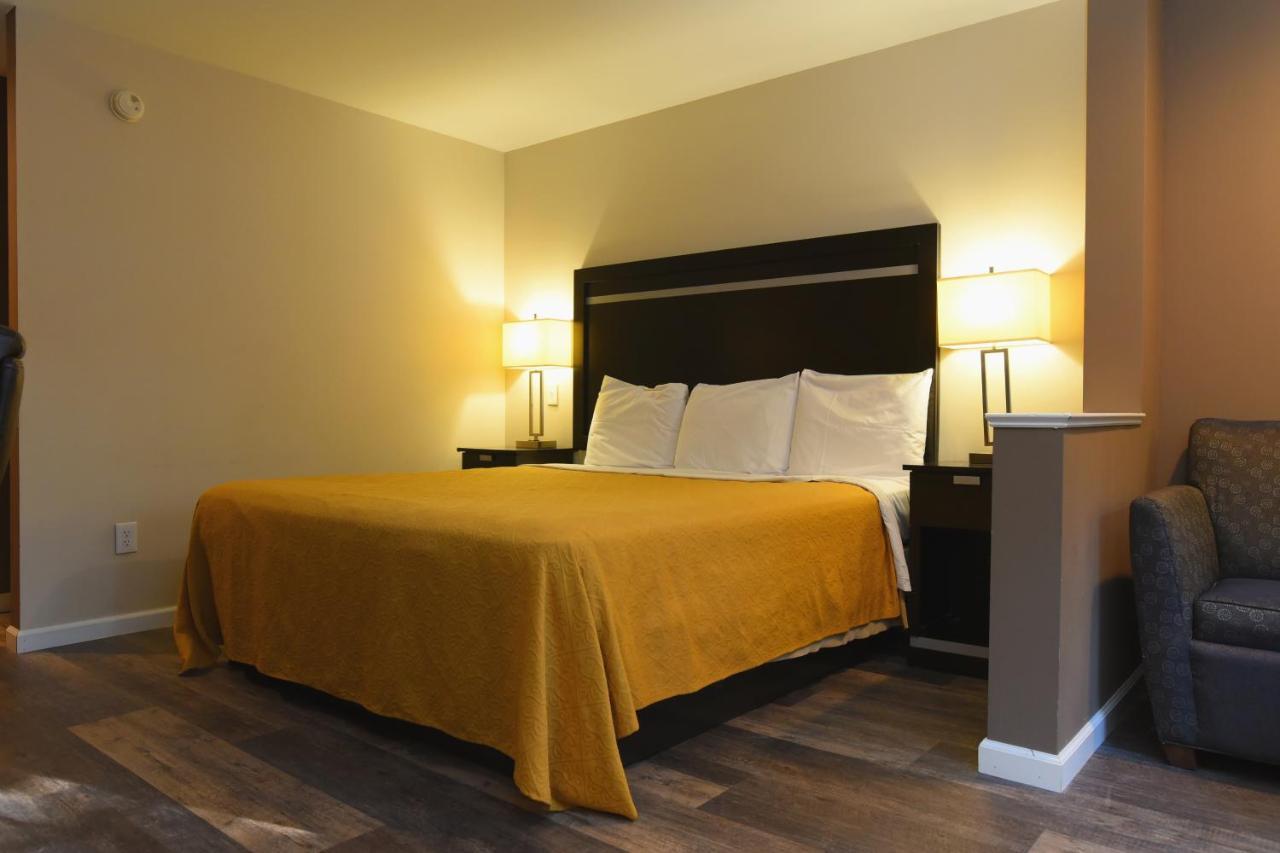 Rensselaer Capital Inn And Suites المظهر الخارجي الصورة