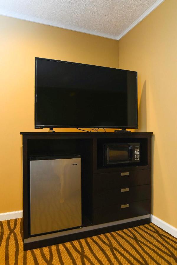 Rensselaer Capital Inn And Suites المظهر الخارجي الصورة
