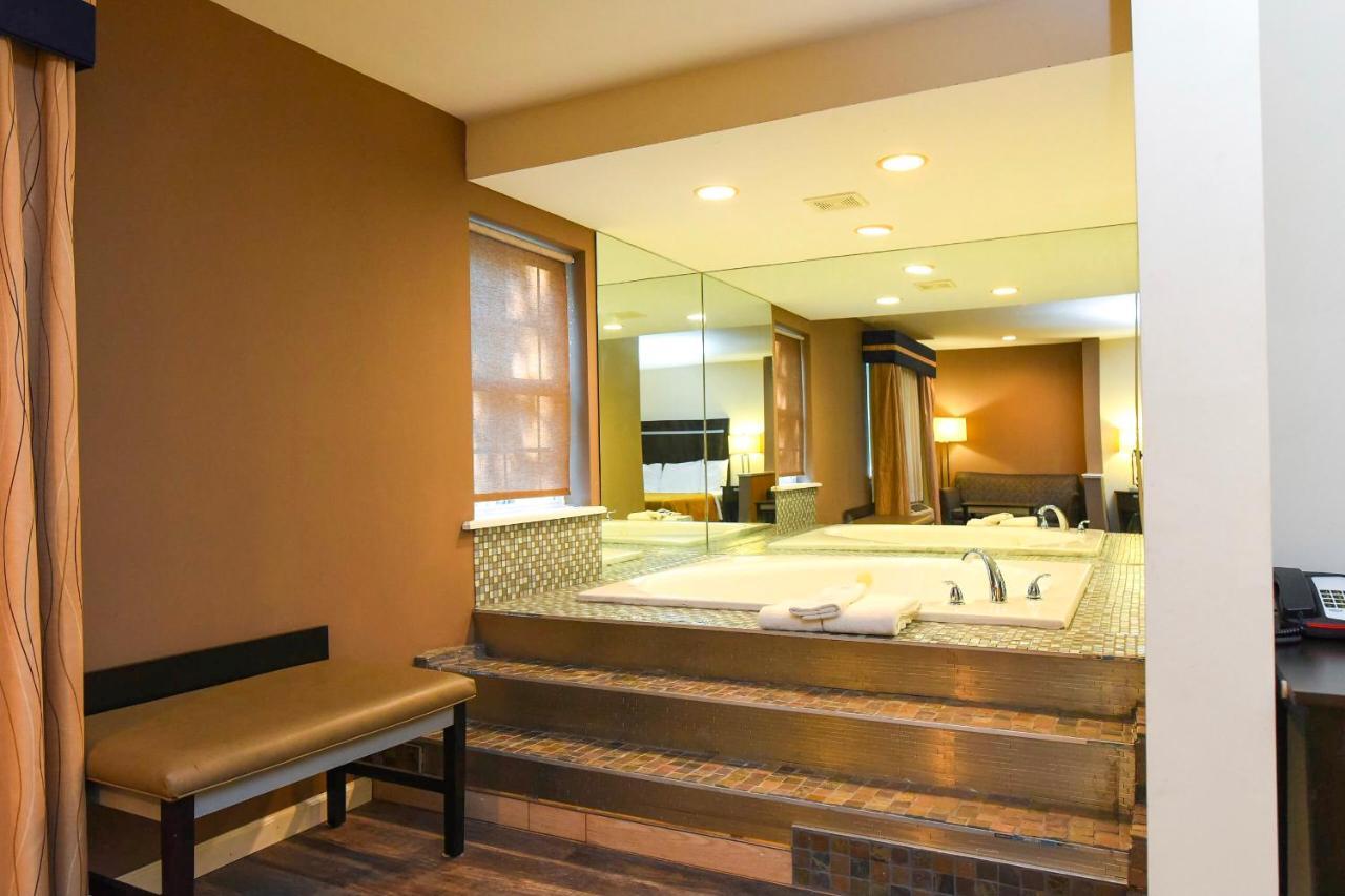 Rensselaer Capital Inn And Suites المظهر الخارجي الصورة